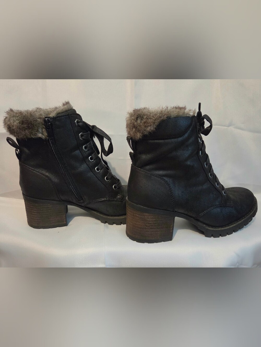 Steve Madden Black Lace-Up Faux-Fur Ankle Boots. 8